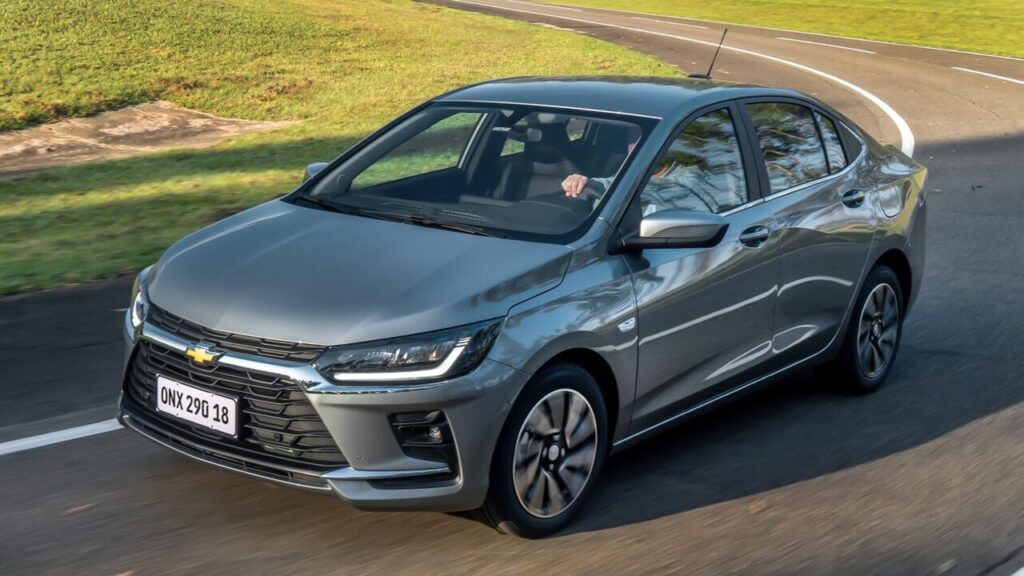 Os carros sedãs mais baratos de 2025