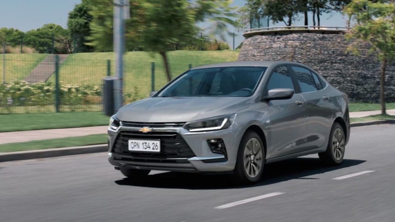 Os carros sedãs mais baratos de 2025