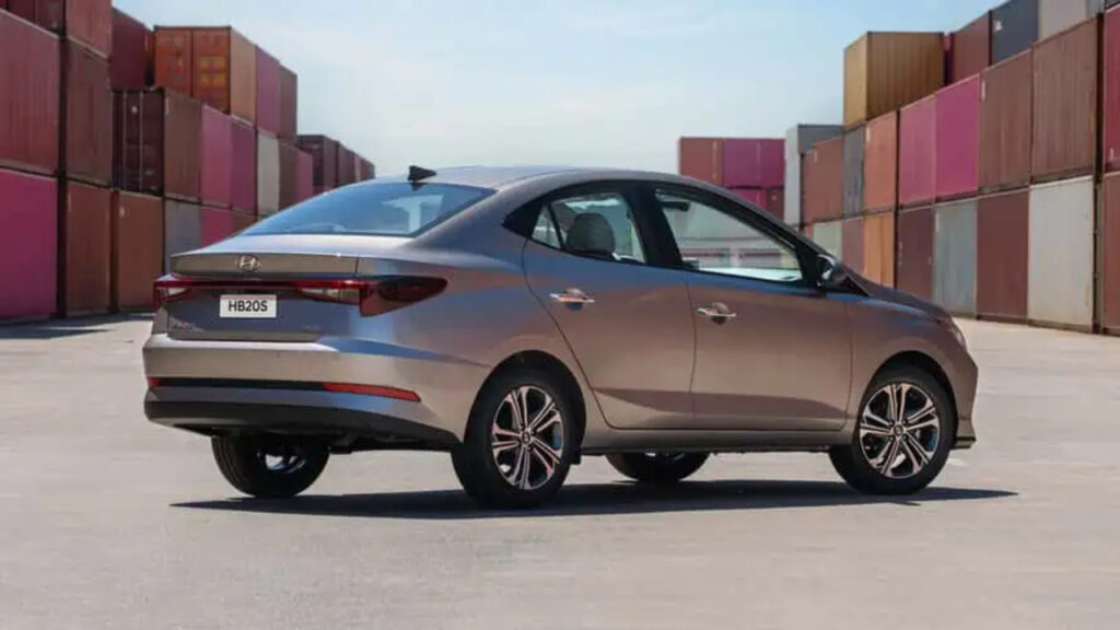 Os carros sedãs mais baratos de 2025