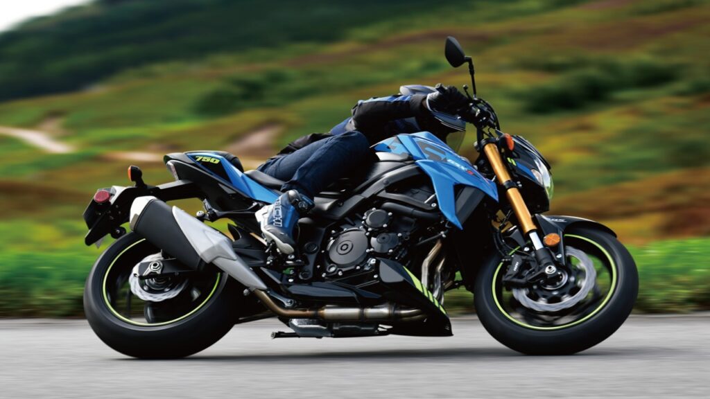 Suzuki GSX-S750 combina desempenho esportivo, manutenção previsível e ronco icônico